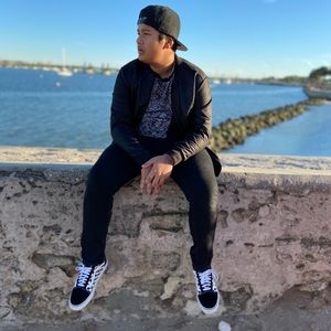 Meet your Posher, Juan